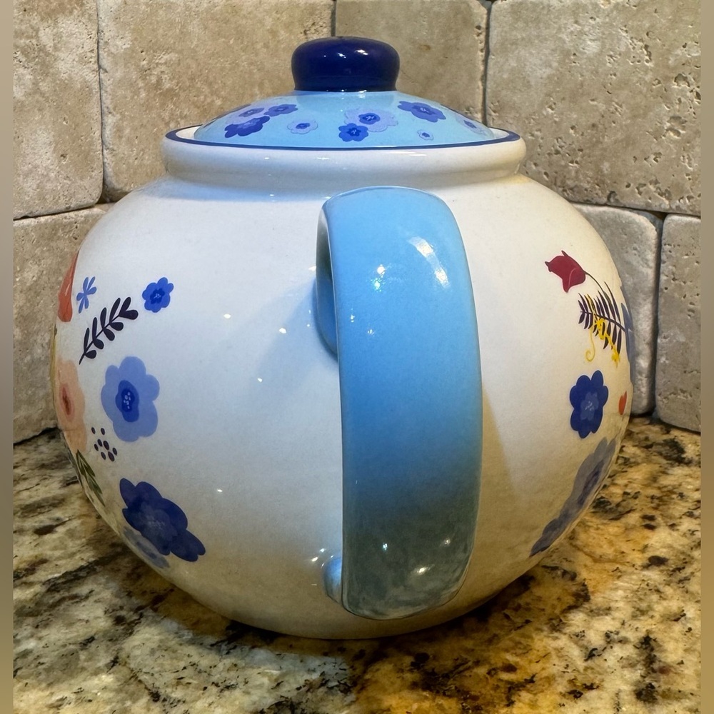 Disney Alice in Wonderland Ceramic Tea Pot with Fitted Lid Top - Picture 4 of 9